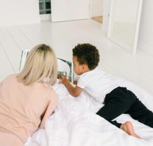 Scopri di più sull'articolo Adozione ai single: i bambini sono davvero al centro?